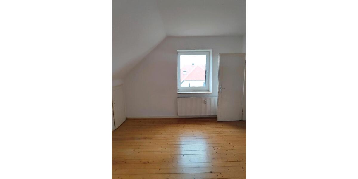 Dachgeschoßwohnung Werther (Westfahlen) - 5 Zimmer, 140 m&sup2;, 1.530&euro; | Angebot:25638842