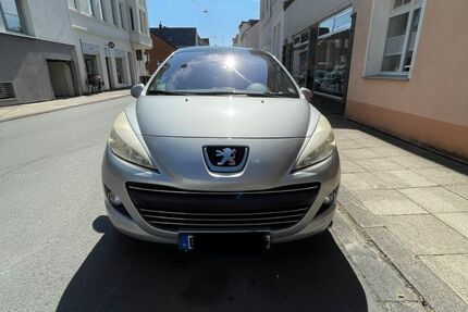 Peugeot 207 150.000 km 2.990 &euro; Bielefeld 33613