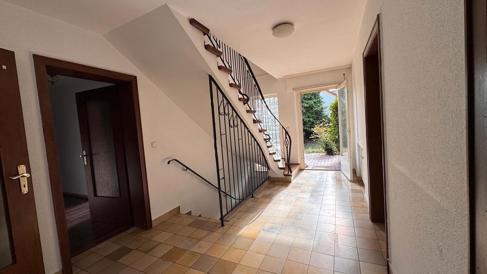 Einfamilienhaus Schloß Holte-Stukenbrock Stukenbrock - 6 Zimmer, 150 m&sup2;, 450.000&euro; | Angebot:26974863