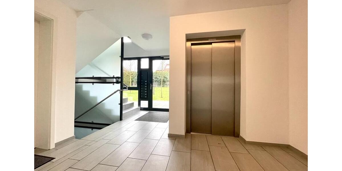 Dachgeschoßwohnung Bielefeld Jöllenbeck - 2 Zimmer, 61 m&sup2;, 695&euro; | Angebot:26252923
