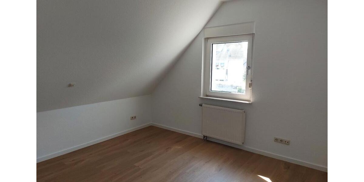 Dachgeschoßwohnung Herford Falkendiek - 2 Zimmer, 68 m&sup2;, 550&euro; | Angebot:26167289