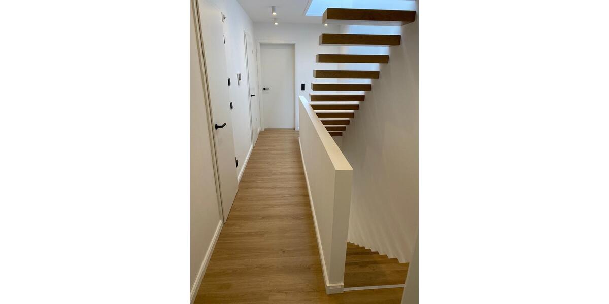 Doppelhaushälfte Bielefeld Schildesche - 3 Zimmer, 120 m&sup2;, 1.790&euro; | Angebot:24837652