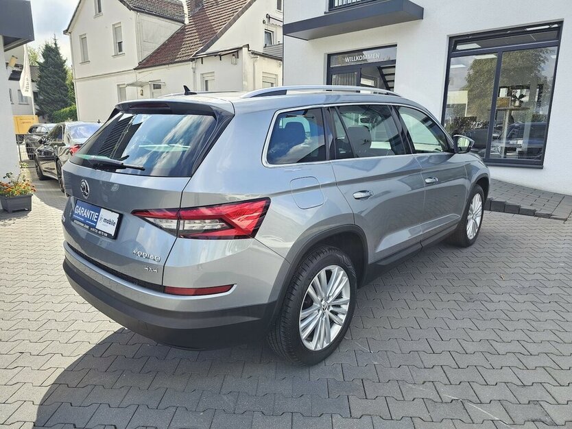 Skoda Kodiaq 2.0 TDI 4x4 NAVI PANO RFK LED AHK LEDER 174.691 km 20.990 € Löhne 32584