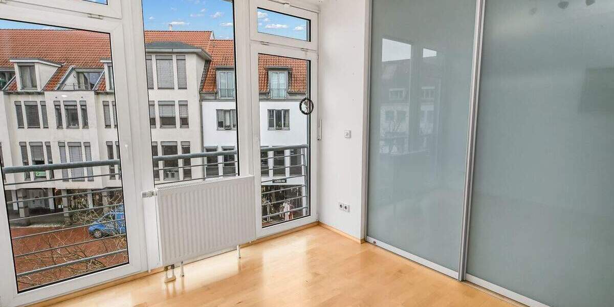 Etagenwohnung Gütersloh Innenstadt - 3 Zimmer, 143 m&sup2;, 495.000&euro; | Angebot:25687102
