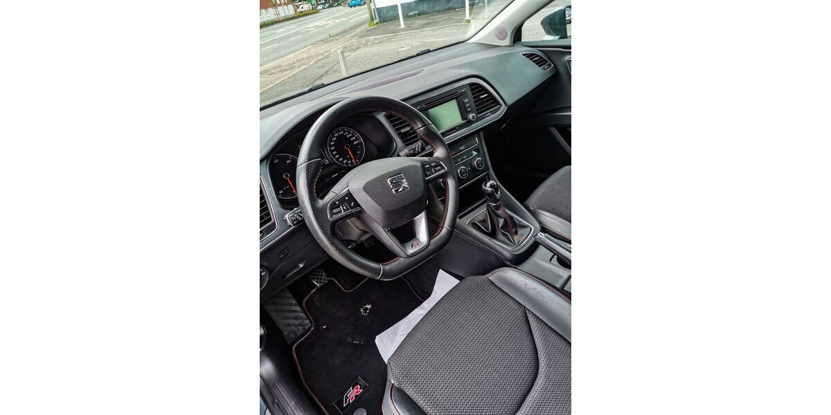Seat Leon 303.000 km 4.500 &euro; Melle 49326