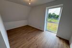 Großzügiges Neubau-Reihenhaus mit 2 Stellplätzen + Garten