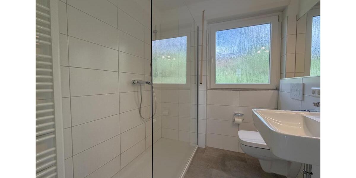 Dachgeschoßwohnung Bielefeld Gadderbaum - 3 Zimmer, 72 m&sup2;, 778&euro; | Angebot:26299767