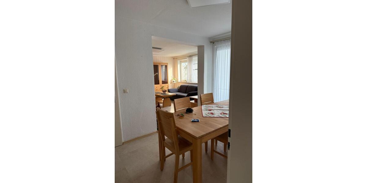 Erdgeschoßwohnung Detmold Hakedahl - 4 Zimmer, 81 m&sup2;, 660&euro; | Angebot:26705739