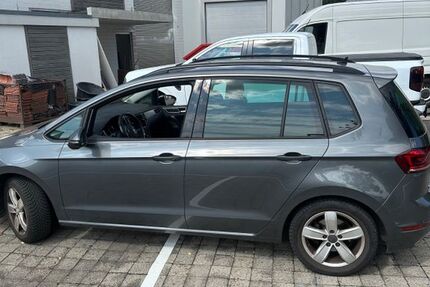 VW Golf Sportsvan 85.000 km 14.500 &euro; Bielefeld 33611