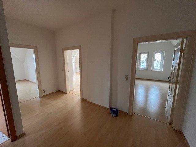 Dachgeschoßwohnung Bünde - 2 Zimmer, 82 m&sup2;, 615&euro; | Angebot:26211946