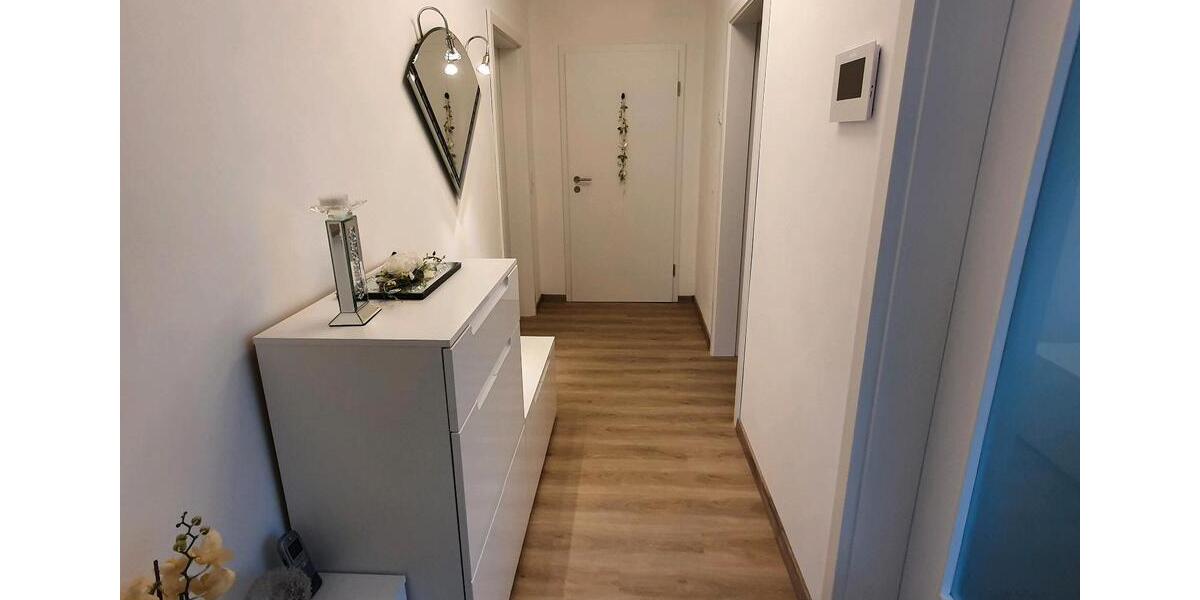 Hochparterre Detmold Hiddesen - 2 Zimmer, 64 m&sup2;, 665&euro; | Angebot:26049779