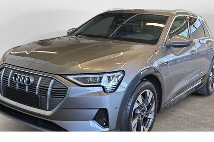 Audi e-tron 113.586 km 29.810 &euro; Detmold 32756