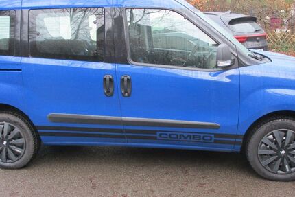 Opel Combo 118.400 km 8.950 &euro; Vlotho 32602