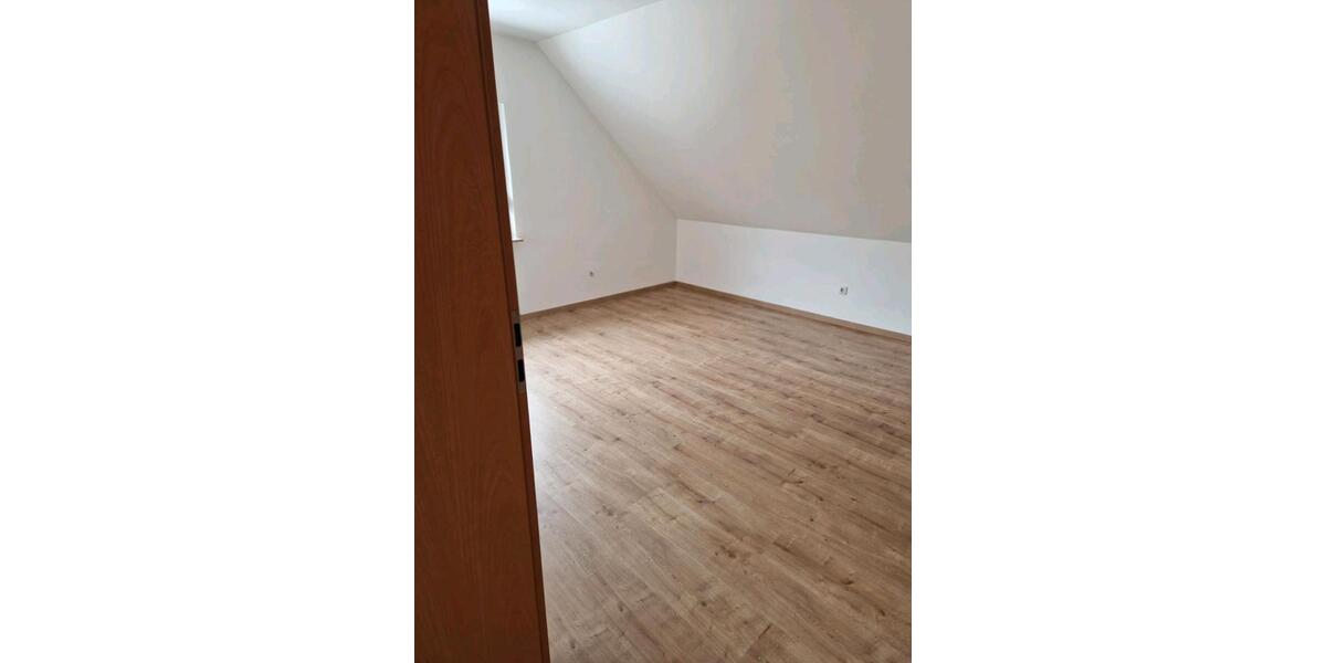 Dachgeschoßwohnung Herzebrock-Clarholz Clarholz - 3 Zimmer, 74 m&sup2;, 600&euro; | Angebot:25580221