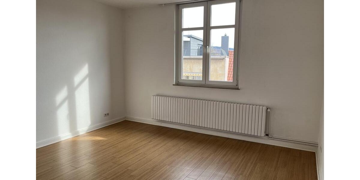 Etagenwohnung Bad Salzuflen - 5 Zimmer, 166 m&sup2;, 960&euro; | Angebot:24803540