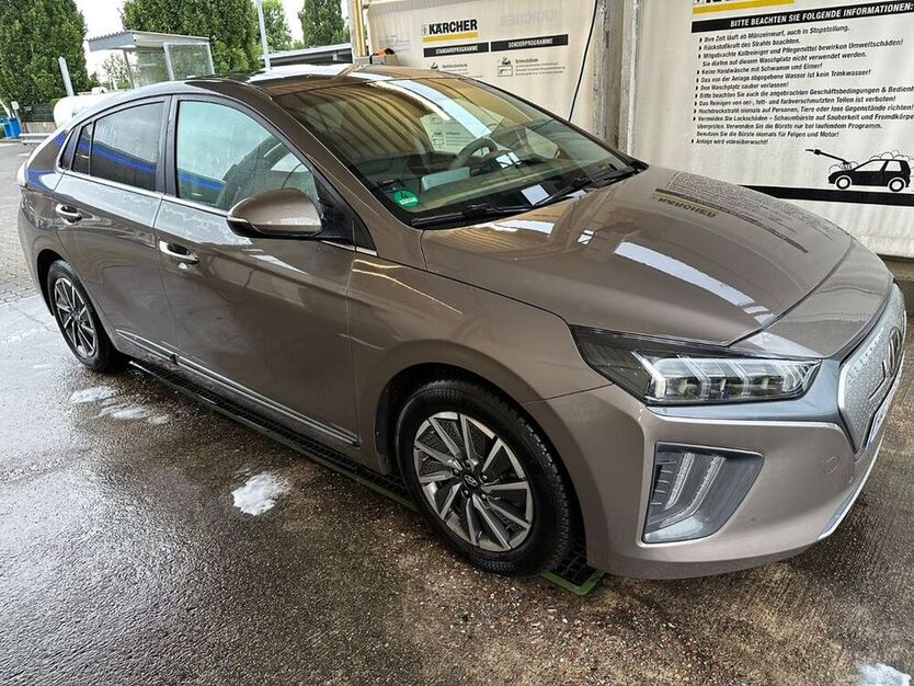 IONIQ