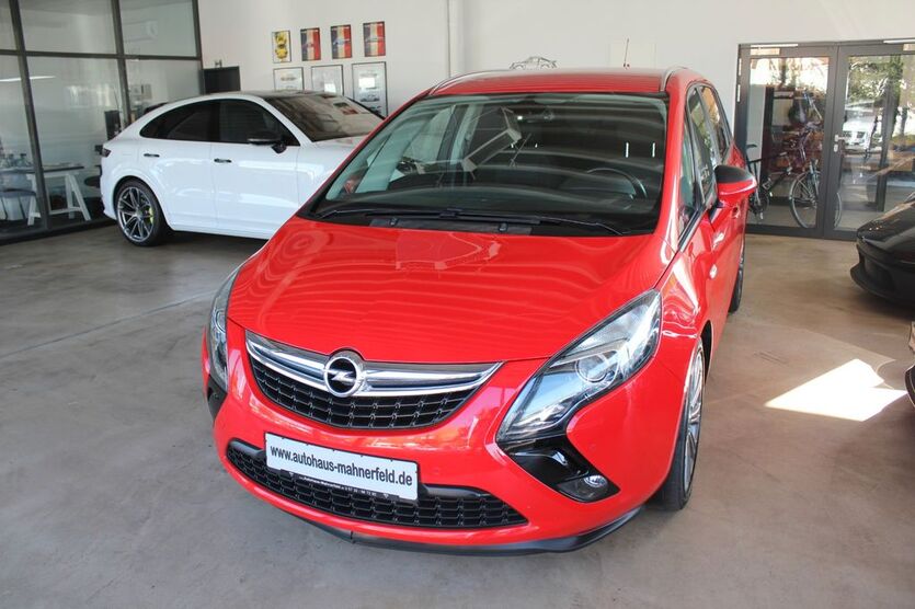 Opel Zafira 110.780 km 12.890 € Löhne 32584