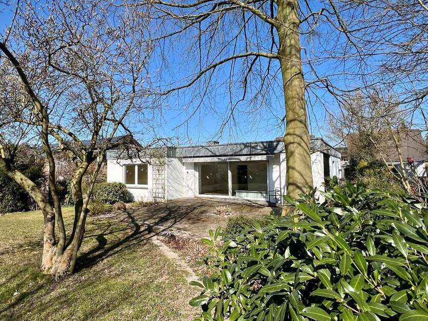 Haus zum Kaufen in Bielefeld 620.000 € 225 m² 8 zimmer