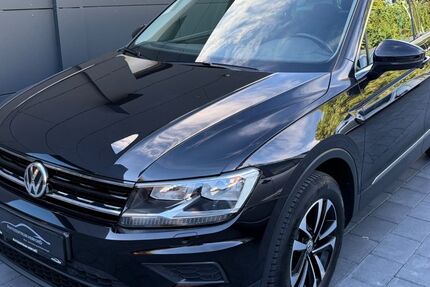 VW Tiguan 99.000 km 24.900 € Herford 32051