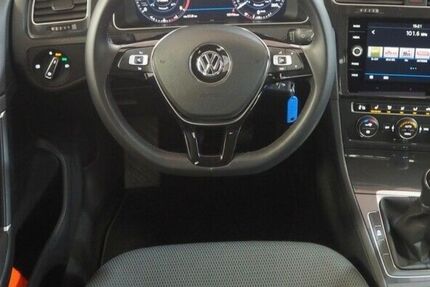 VW Golf 86.000 km 10.850 &euro; Leopoldshöhe 33818