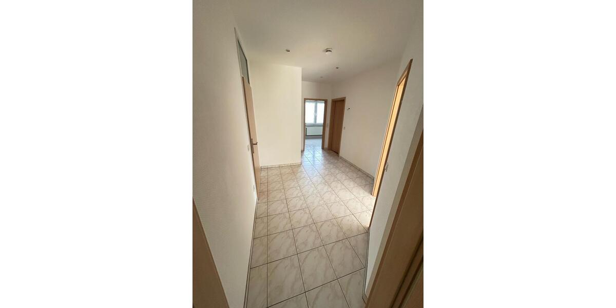 Attraktive 2,5-Zimmer-Wohnung mit großer überdachter Terrasse und 2 zimmer