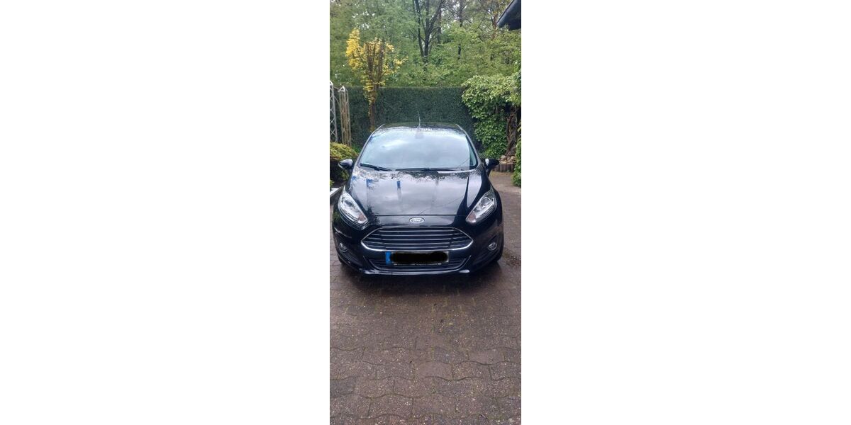 Ford Fiesta 69.000 km 6.200 &euro; Augustdorf 32832