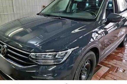 VW Tiguan 93.900 km 24.990 &euro; Bünde 32257
