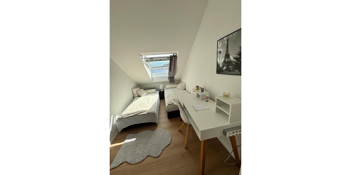 Dachgeschoßwohnung Herford Diebrock - 3 Zimmer, 70 m&sup2;, 70&euro; | Angebot:26052821