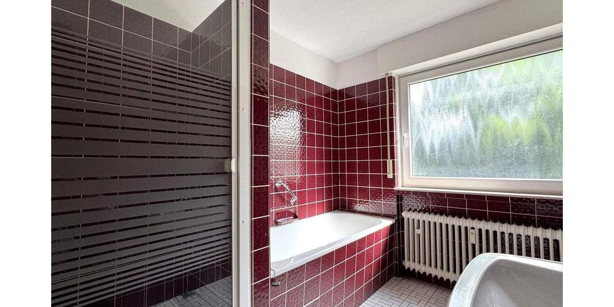 Mehrfamilienhaus, Wohnhaus Schloß Holte-Stukenbrock Stukenbrock - 1 Zimmer, 184 m&sup2;, 399.000&euro; | Angebot:25734222