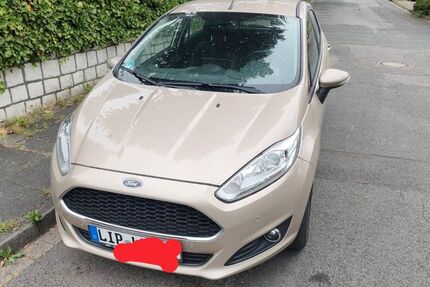 Ford Fiesta 77.150 km 6.950 &euro; Lage 32791