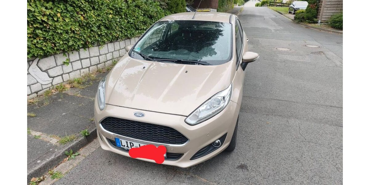 Ford Fiesta 77.150 km 6.950 &euro; Lage 32791