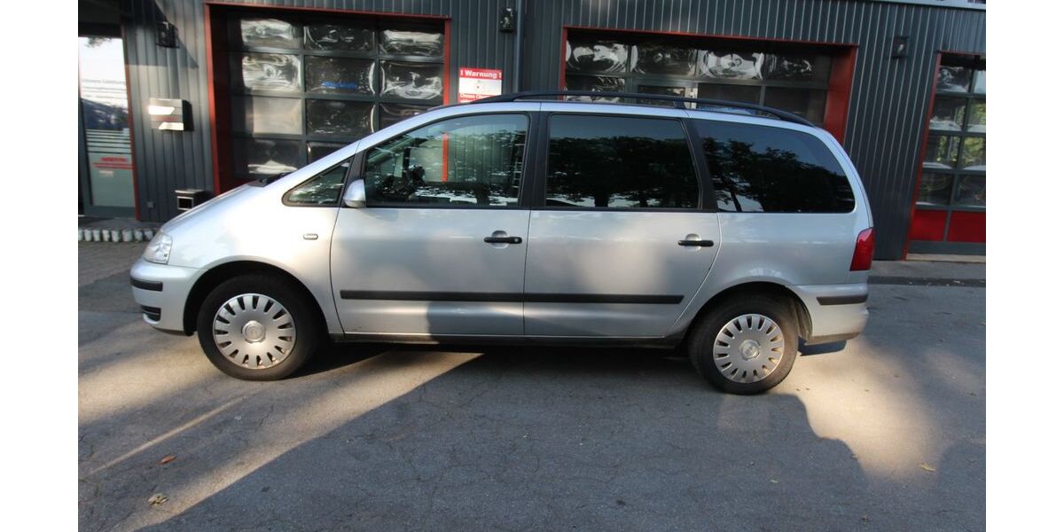VW Sharan 295.200 km 3.250 &euro; Schloß Holte 33758