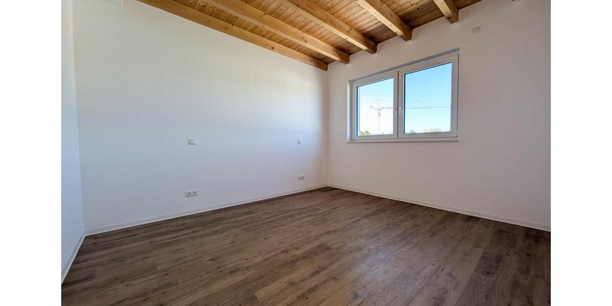 Dachgeschoßwohnung Bielefeld Heepen - 3 Zimmer, 80 m&sup2;, 1.425&euro; | Angebot:26422010