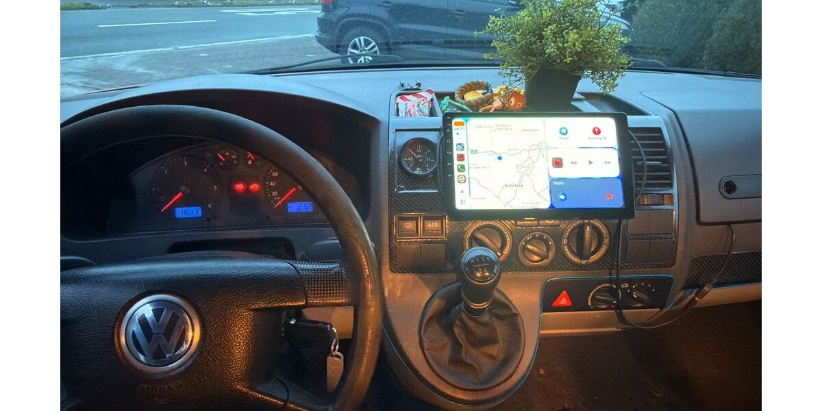 VW T5 Transporter 301.000 km 7.999 &euro; Spenge 32139