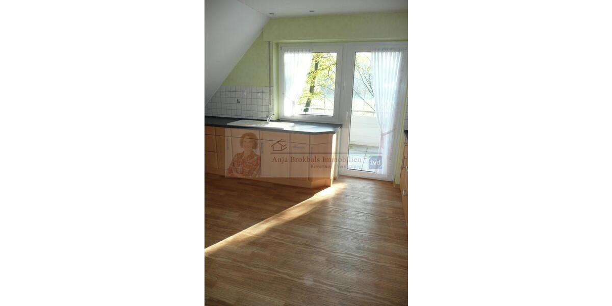 Geräumige 2-Zimmer-Mietwohnung mit Balkon in ruhiger Ortsrandlage 2 zimmer