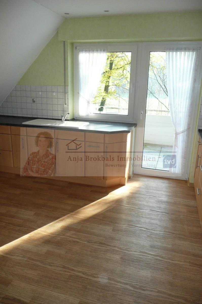 Geräumige 2-Zimmer-Mietwohnung mit Balkon in ruhiger Ortsrandlage 2 zimmer