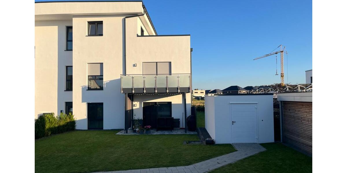 Offene Neubauwohnung mit großer Terasse 3 zimmer