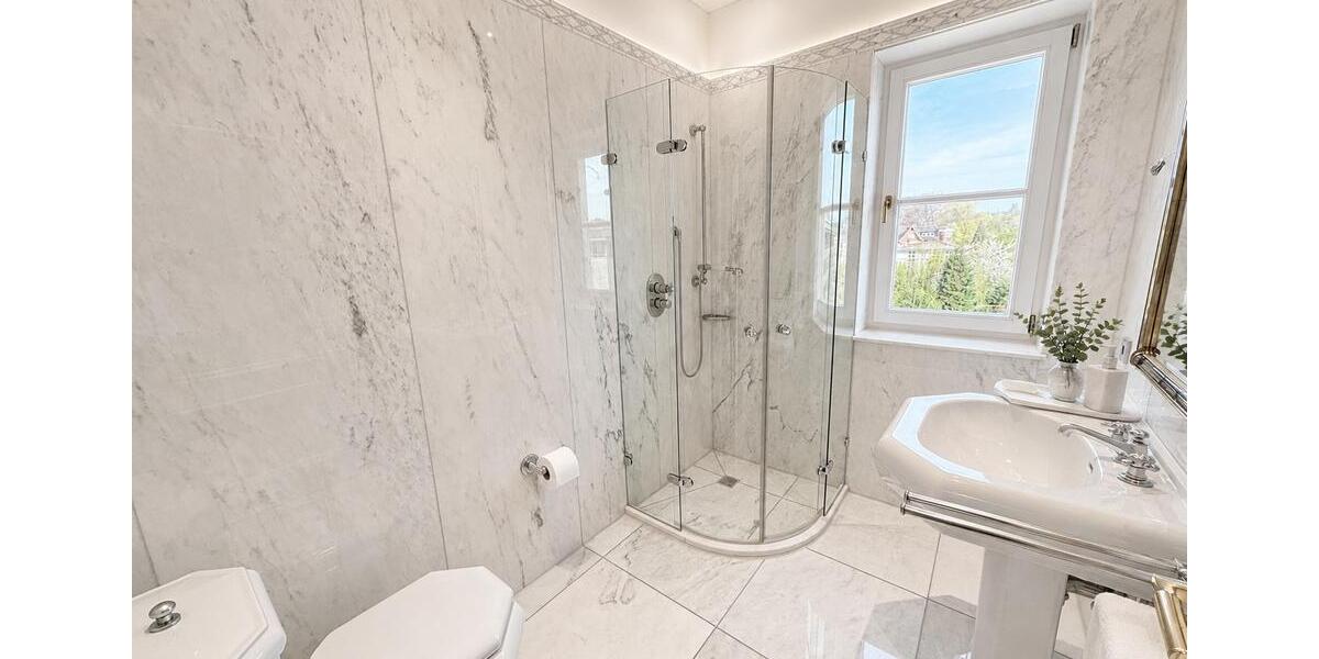 Einfamilienhaus Bad Salzuflen - 5 Zimmer, 321 m&sup2;, 3.840&euro; | Angebot:26470273