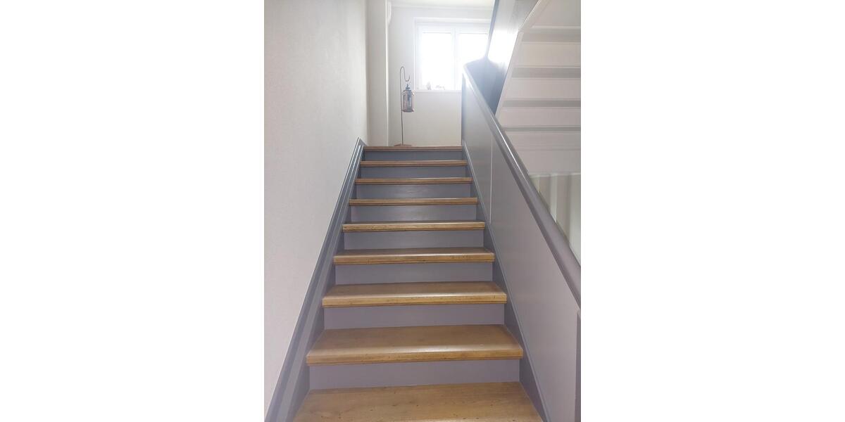 Dachgeschoßwohnung Lage - 2 Zimmer, 64 m&sup2;, 500&euro; | Angebot:25790490