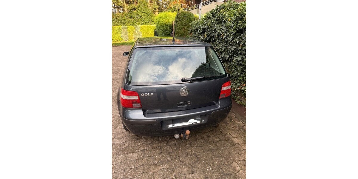 VW Golf IV 225.000 km 1.150 € Bielefeld 33602