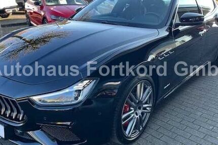 Maserati Ghibli 49.586 km 43.880 &euro; Bielefeld 33689
