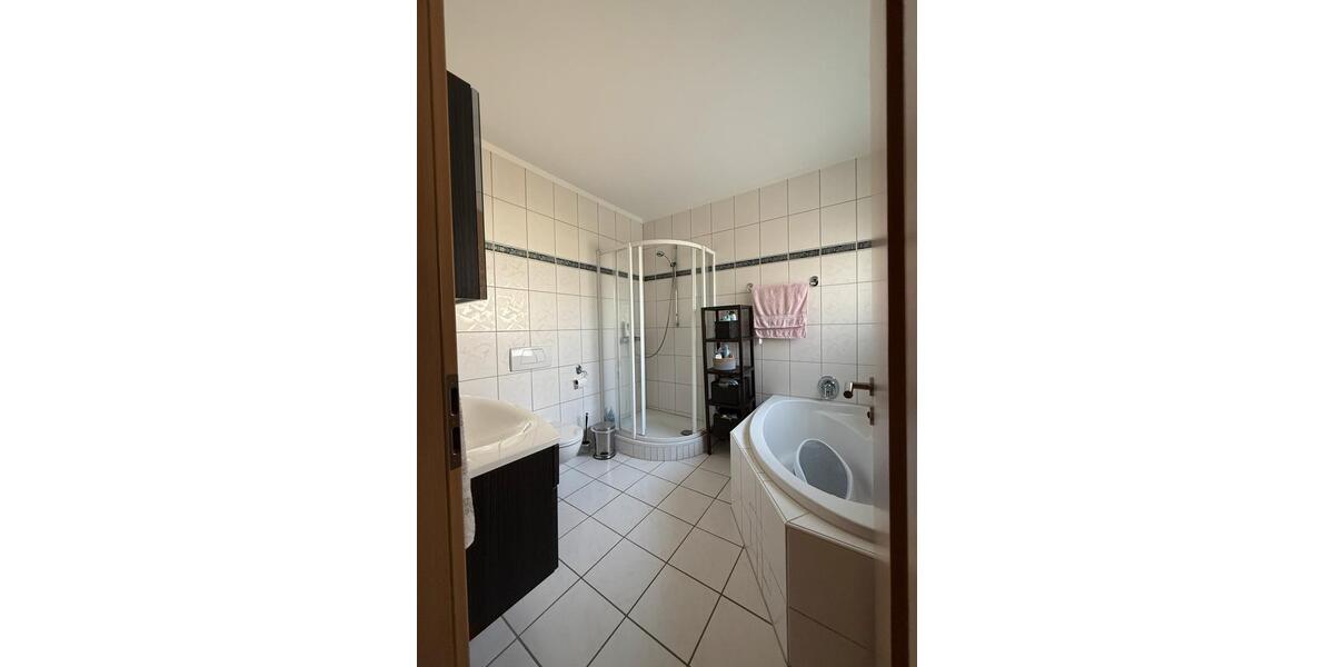 Reihenhaus Oerlinghausen - 4 Zimmer, 110 m&sup2;, 320.000&euro; | Angebot:27409891