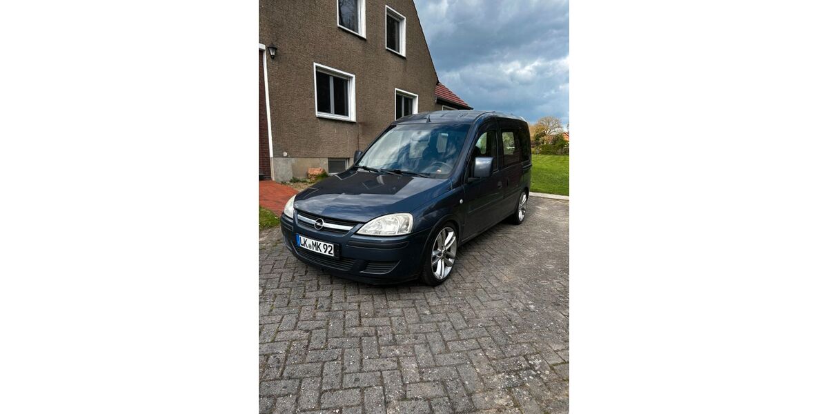 Opel Combo 326.000 km 2.499 &euro; Hüllhorst 32609