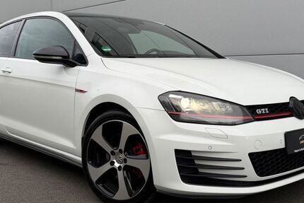 VW Golf 136.100 km 13.490 &euro; Bielefeld 33609