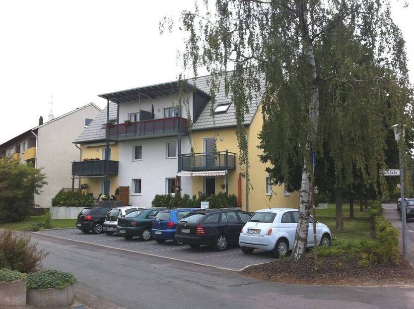 3-Zimmer-Erdgeschoßwohnung mit Terrasse!