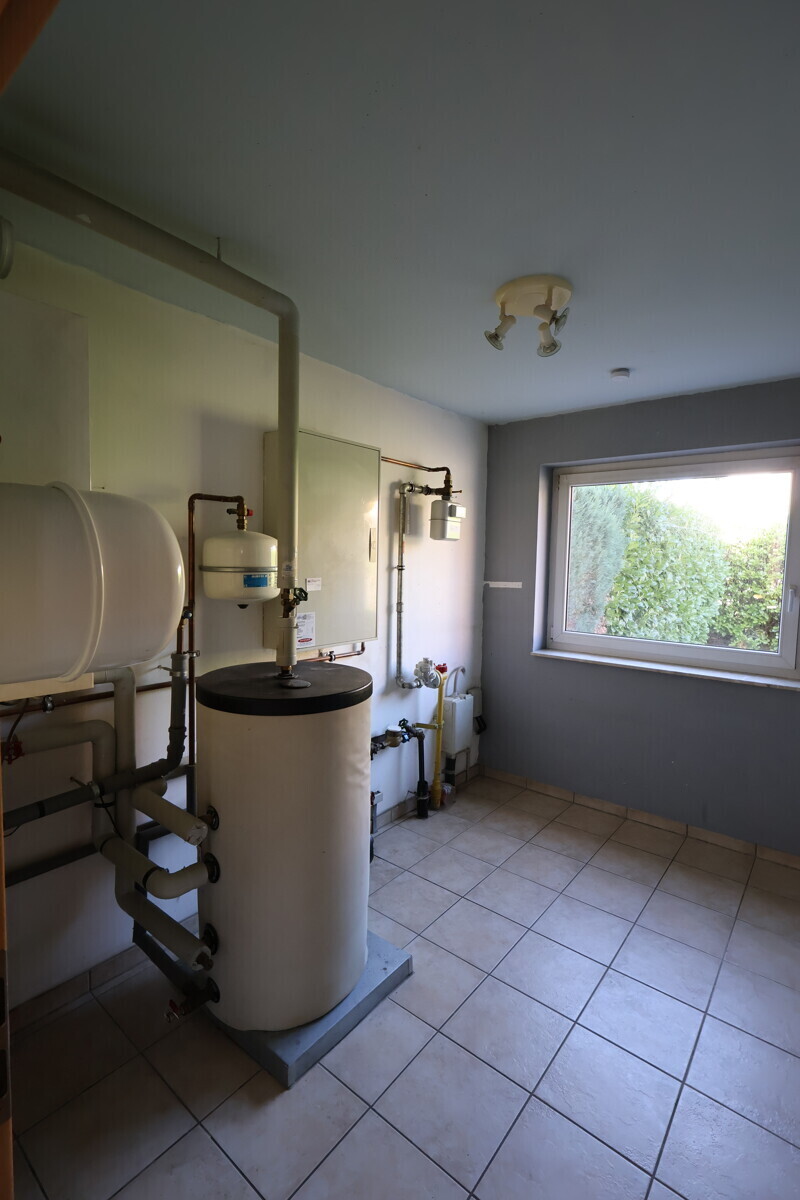 Familiengerechtes Einfamilienhaus mit pflegeleichtem Garten und 3 Stellplätzen 5 zimmer