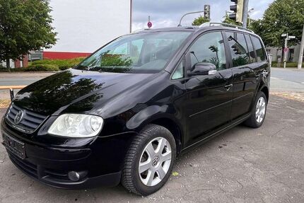 VW Touran 189.000 km 3.990 &euro; Herford 32049