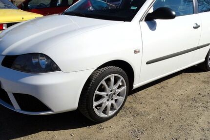 Seat Ibiza 160.000 km 1.950 &euro; Vlotho 32602