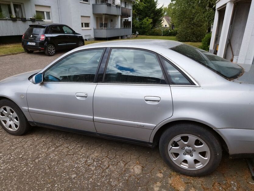 Audi A4 177.000 km 800 € Bad Salzuflen 32107