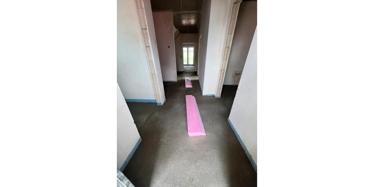 Doppelhaushälfte Herford - 5.5 Zimmer, 143 m&sup2;, 1.770&euro; | Angebot:25342525